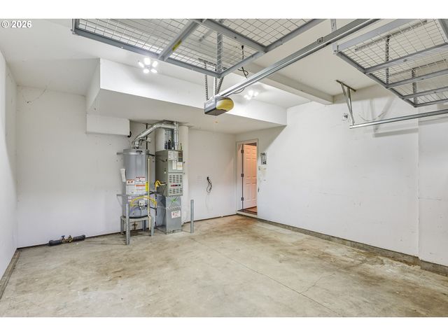 6258 Sw FOUNTAIN GROVE Ter, Beaverton, OR 97078