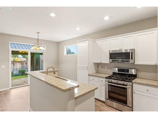 6258 Sw FOUNTAIN GROVE Ter, Beaverton, OR 97078