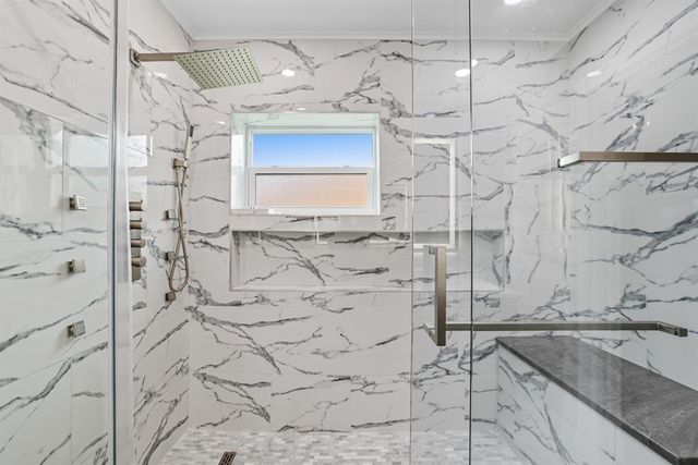 9407 NW 70th Place, Tamarac, FL 33321