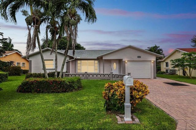 9407 NW 70th Place, Tamarac, FL 33321