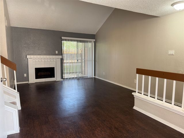 2128 Park Willow Lane B, Arlington, TX 76011