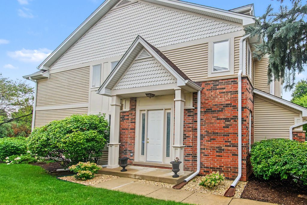 360 Parkview Terrace, Buffalo Grove, IL 60089 — photo 4