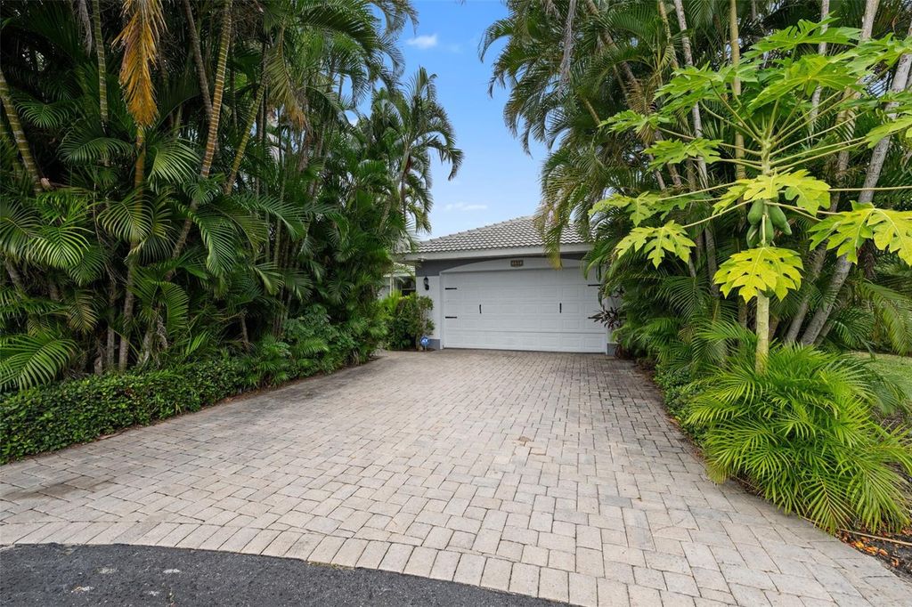 Image 3 of property listing at 2304 89TH STREET NW, Bradenton, FL 34209