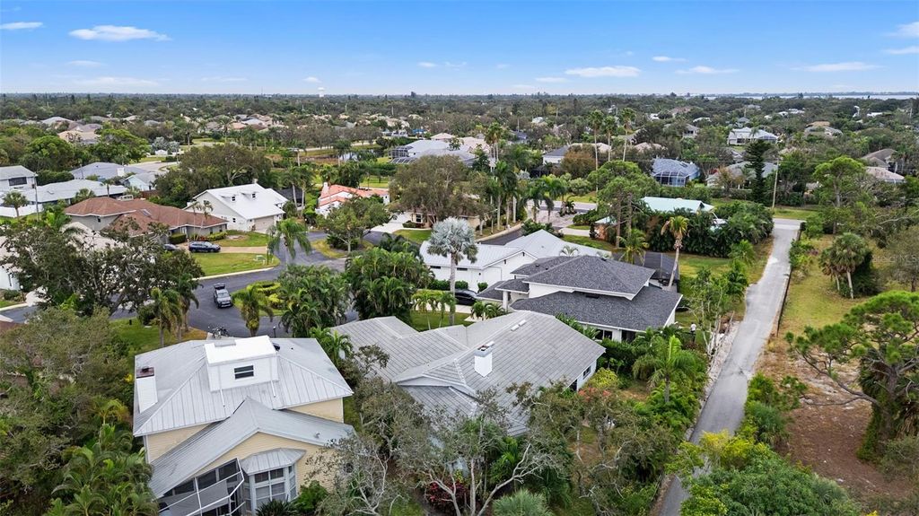 Image 42 of property listing at 2304 89TH STREET NW, Bradenton, FL 34209