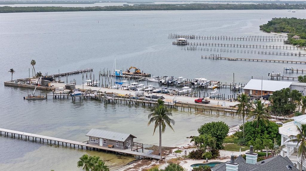 Image 49 of property listing at 2304 89TH STREET NW, Bradenton, FL 34209