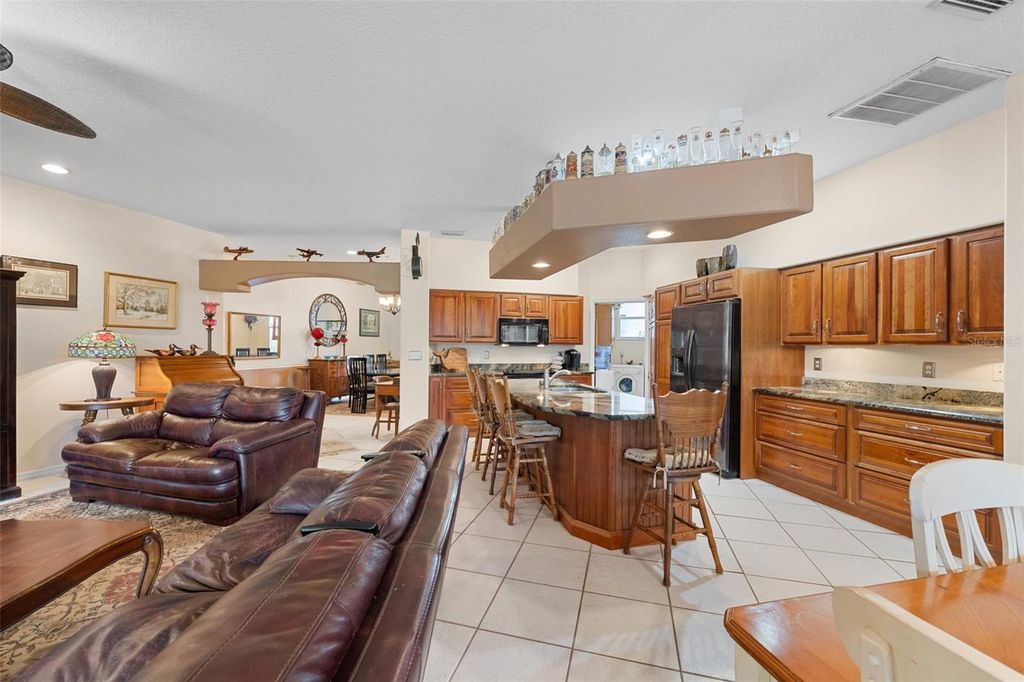 Image 10 of property listing at 2304 89TH STREET NW, Bradenton, FL 34209