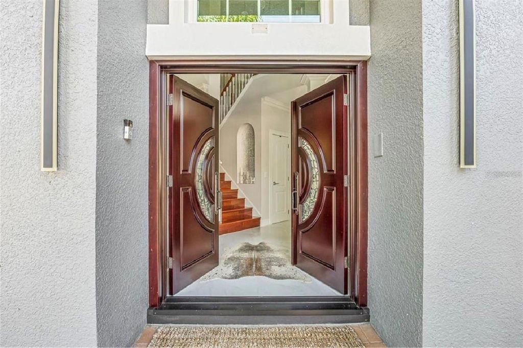 Image 3 of property listing at 6527 BAYBORO COURT, Orlando, FL 32829