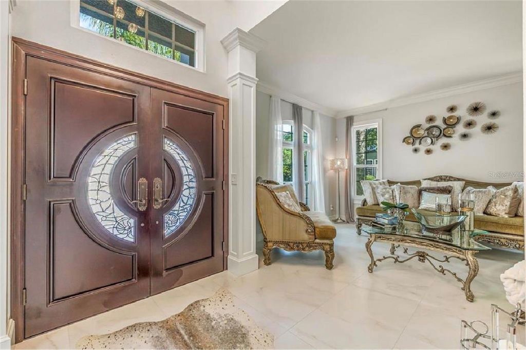 Image 4 of property listing at 6527 BAYBORO COURT, Orlando, FL 32829
