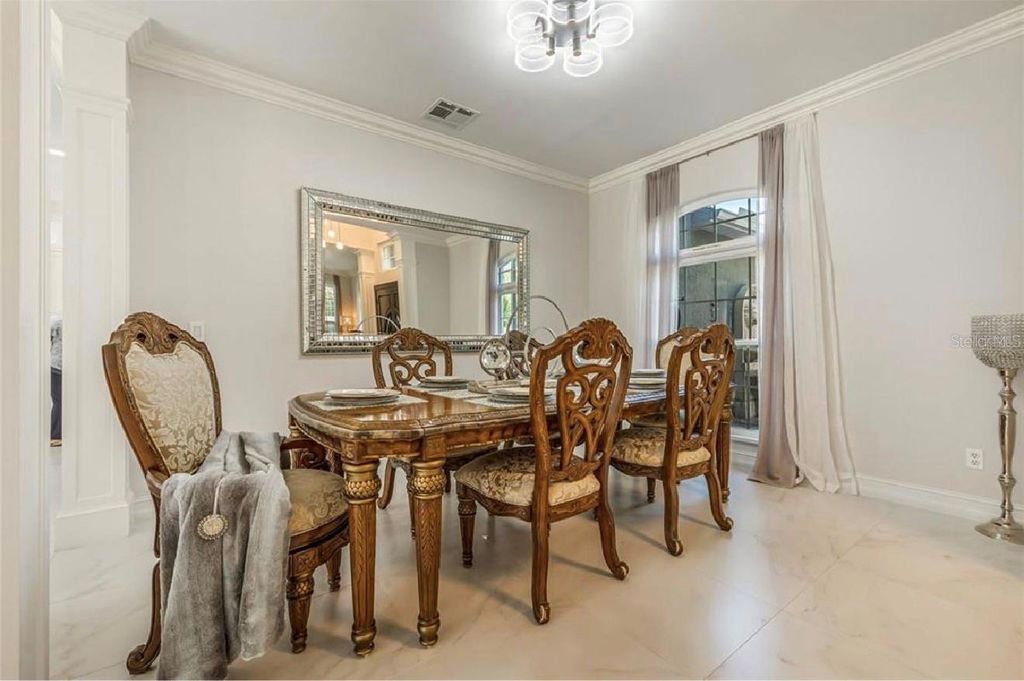 Image 5 of property listing at 6527 BAYBORO COURT, Orlando, FL 32829