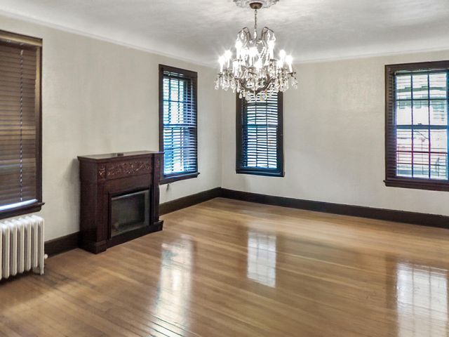 746 Oakridge Drive, Jackson, MI 49203