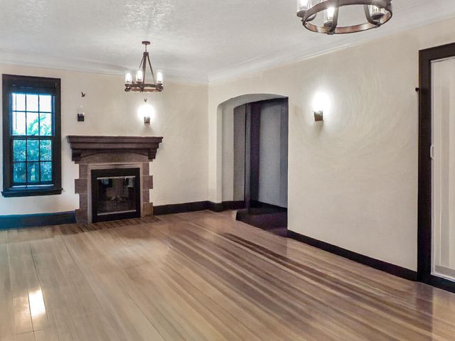 746 Oakridge Drive, Jackson, MI 49203