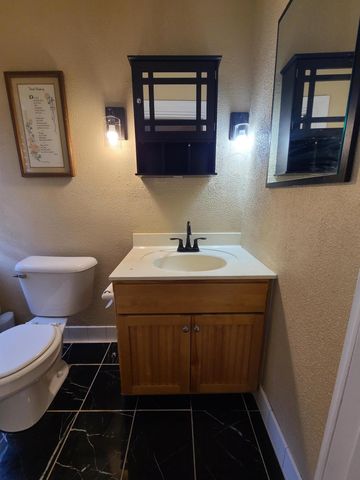 746 Oakridge Drive, Jackson, MI 49203