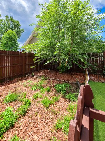 746 Oakridge Drive, Jackson, MI 49203