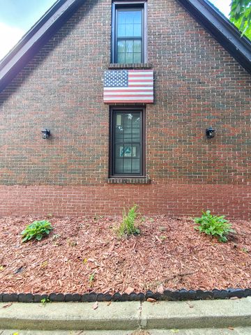 746 Oakridge Drive, Jackson, MI 49203