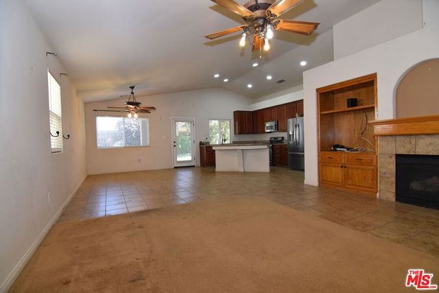 5116 Silver Clover Avenue, Bakersfield, CA 93313