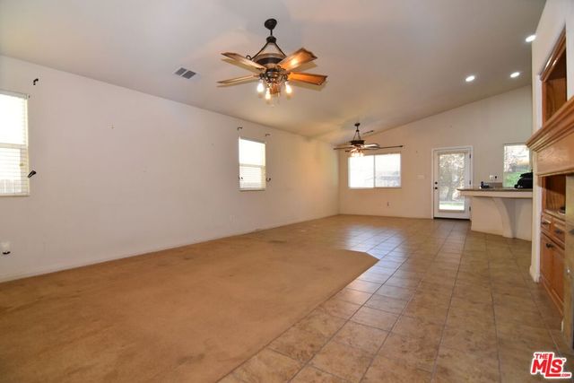 5116 Silver Clover Avenue, Bakersfield, CA 93313