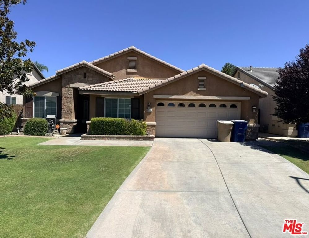 5116 Silver Clover Avenue, Bakersfield, CA 93313