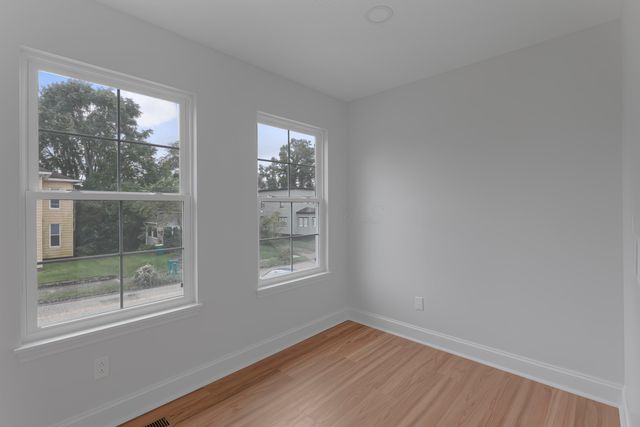 162 W Locust Street, Newark, OH 43055