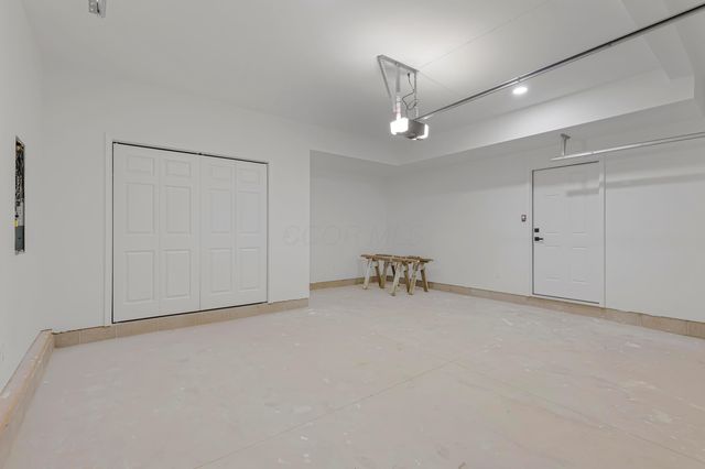 162 W Locust Street, Newark, OH 43055