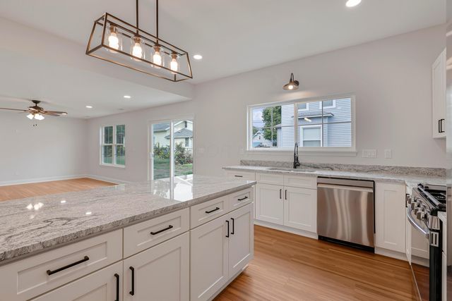 162 W Locust Street, Newark, OH 43055