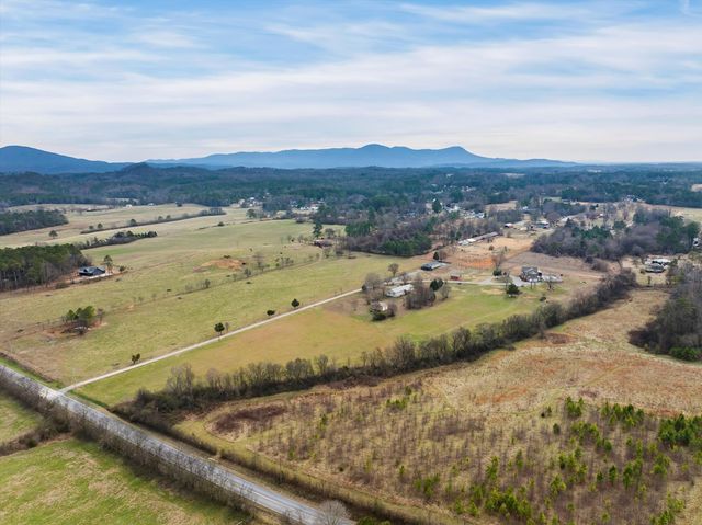 2097 McEntire Circle, Chatsworth, GA 30705