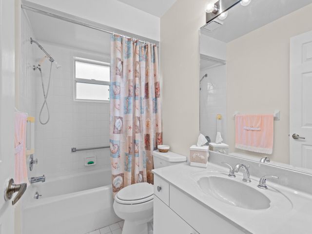 992 Seneca Avenue, Sebastian, FL 32958