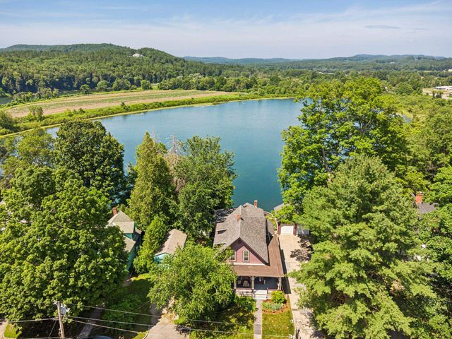 6 Pine Street, Windsor, VT 05089