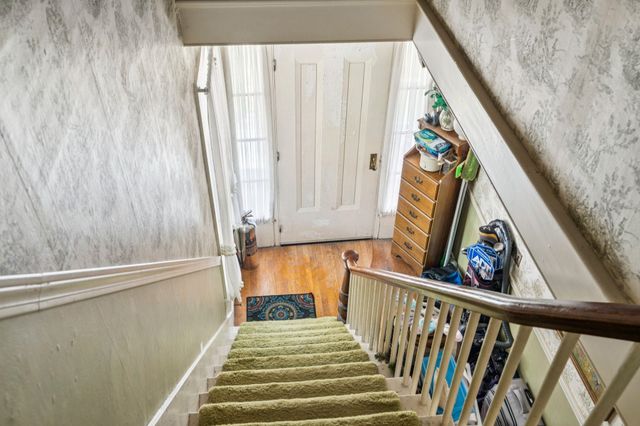 6 Pine Street, Windsor, VT 05089