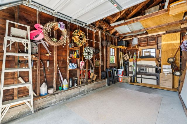6 Pine Street, Windsor, VT 05089