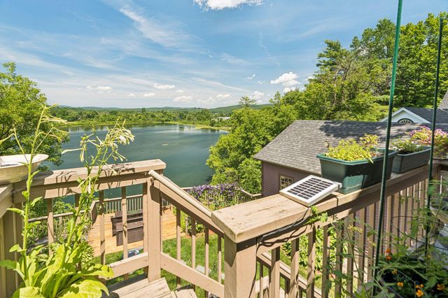 6 Pine Street, Windsor, VT 05089