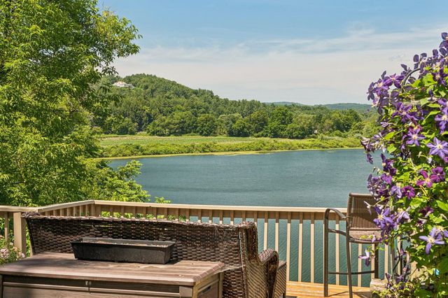 6 Pine Street, Windsor, VT 05089
