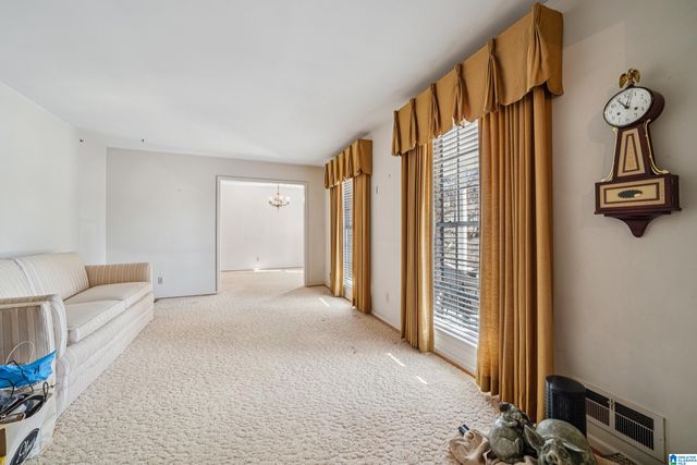 900 20TH AVENUE NW, Center Point, AL 35215