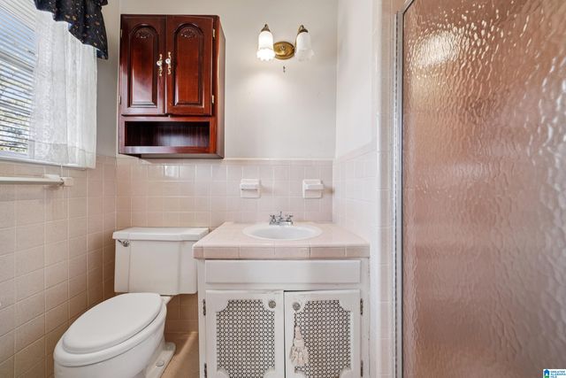 900 20TH AVENUE NW, Center Point, AL 35215