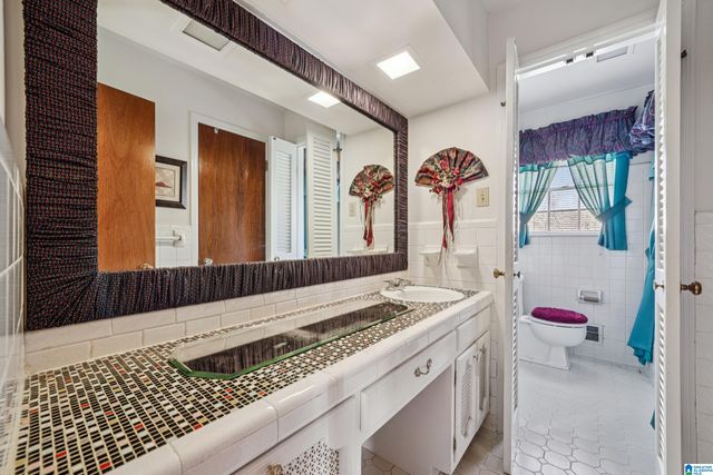 900 20TH AVENUE NW, Center Point, AL 35215