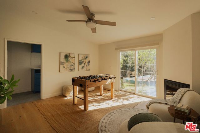 1354 Green Lane, La Canada Flintridge, CA 91011