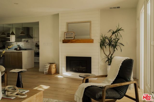 1354 Green Lane, La Canada Flintridge, CA 91011