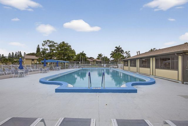 315 Pine Ridge Circle D-1, Greenacres, FL 33463