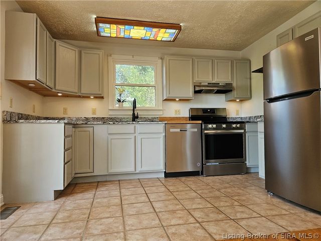 1046 Michigan Road, Madison, IN 47250