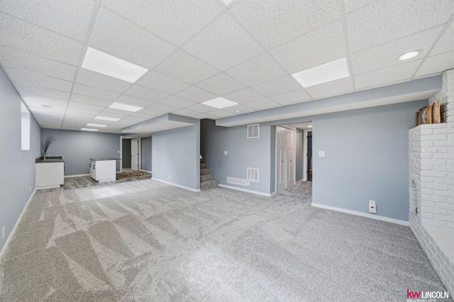 809 W Burt Drive, Lincoln, NE 68521