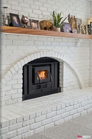 809 W Burt Drive, Lincoln, NE 68521