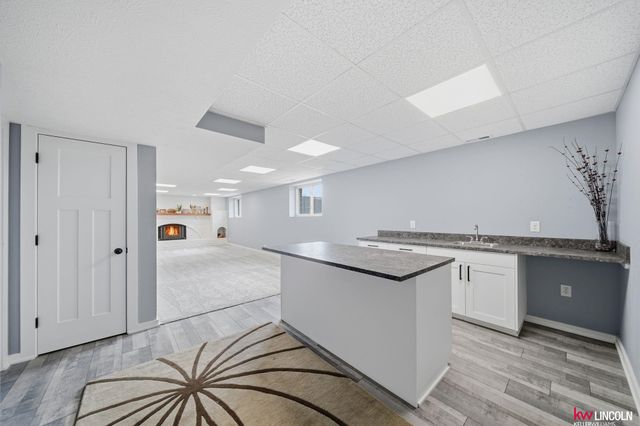 809 W Burt Drive, Lincoln, NE 68521