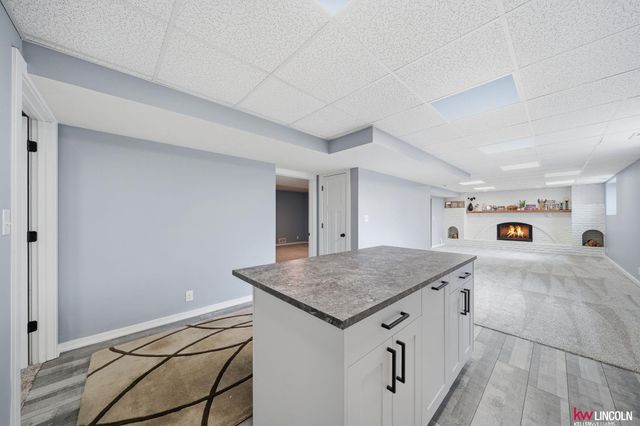 809 W Burt Drive, Lincoln, NE 68521