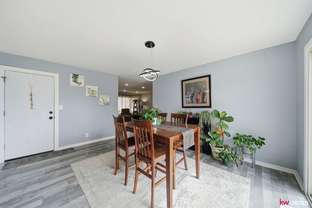 809 W Burt Drive, Lincoln, NE 68521