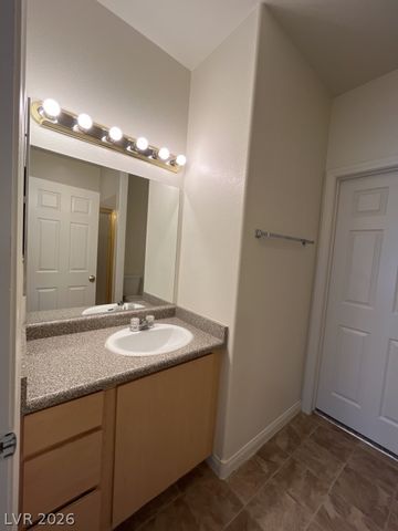 4915 East Russell Road 147, Las Vegas, NV 89120