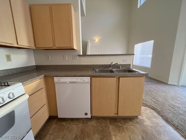 4915 East Russell Road 147, Las Vegas, NV 89120