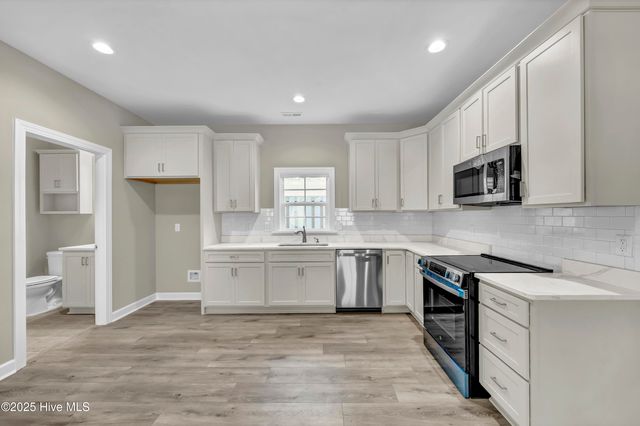 1516 Pinfish Lane, Carolina Beach, NC 28428