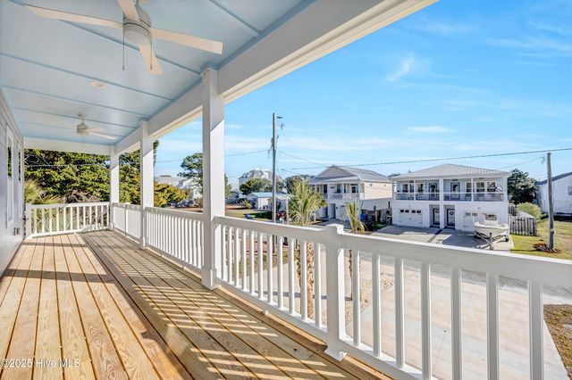 1516 Pinfish Lane, Carolina Beach, NC 28428