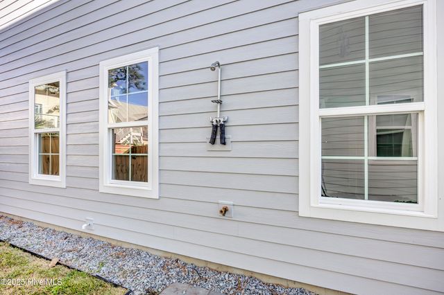 1516 Pinfish Lane, Carolina Beach, NC 28428