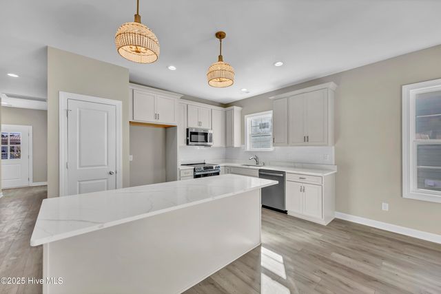 1516 Pinfish Lane, Carolina Beach, NC 28428