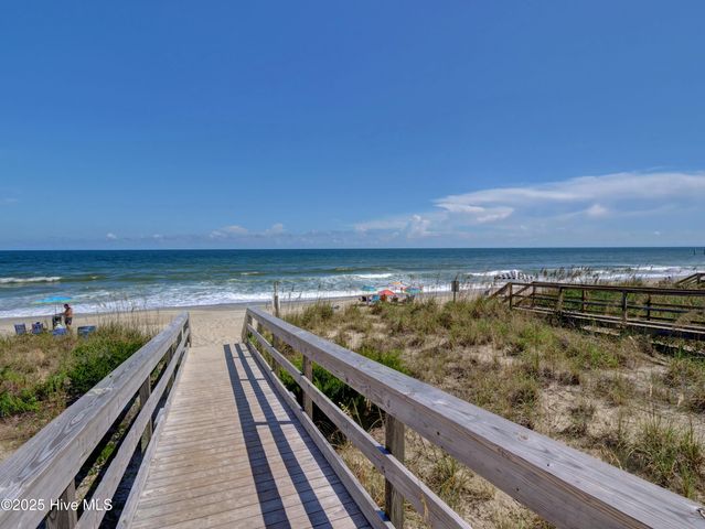 1516 Pinfish Lane, Carolina Beach, NC 28428